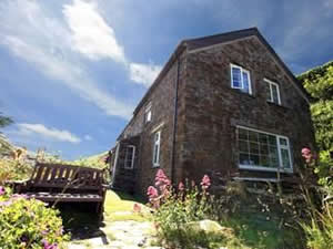 Self catering breaks at The Shippen in Boscastle, Cornwall